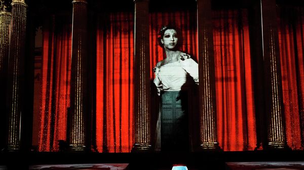 An image of Josephine Baker is projected on the Pantheon monument during her induction ceremony in Paris, France, November 30, 2021. - Sputnik International