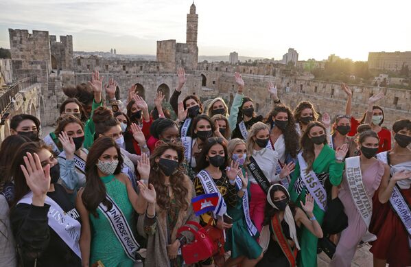 Contestants of the Miss Universe-2021 pageant visit the Tower of David Museum in the ancient citadel of Jerusalem near the Jaffa Gate entrance to Jerusalem's Old City - Sputnik International