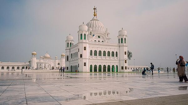  - Sputnik International