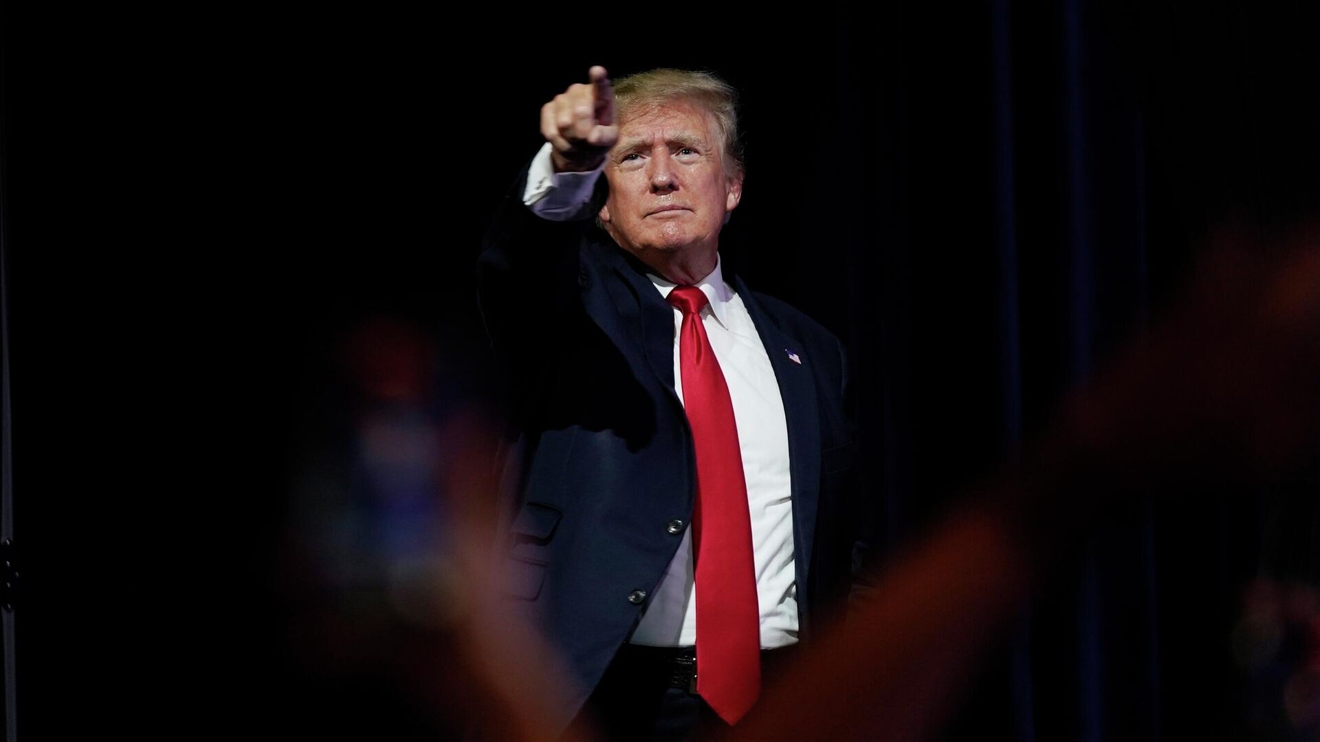 FILE - In this July 24, 2021, file photo, former President Donald Trump points to supporters after speaking at a Turning Point Action gathering, in Phoenix - Sputnik International, 1920, 19.01.2022