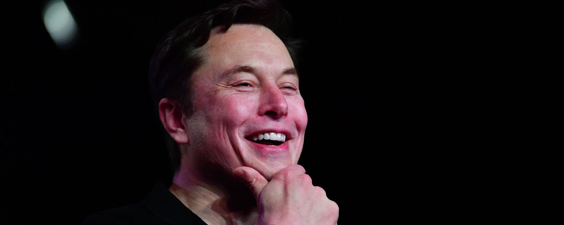  In this file photo taken on March 14, 2019 Tesla CEO Elon Musk reacts during the unveiling of the new Tesla Model Y in Hawthorne, California. - Sputnik International, 1920, 06.12.2021