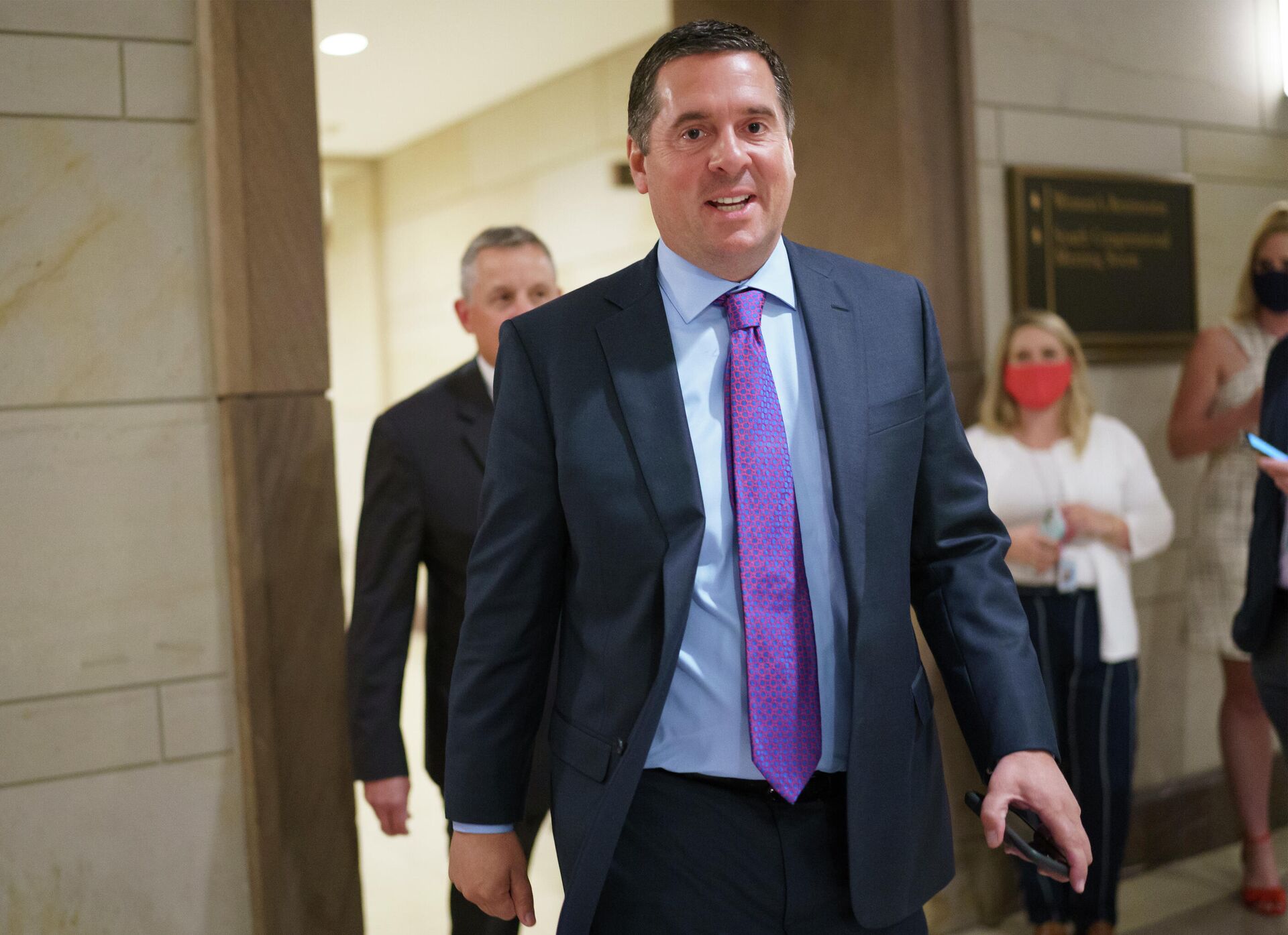 Rep. Devin Nunes, R-Calif, and fellow Republicans arrive for a meeting to consider a replacement for Rep. Liz Cheney, R-Wyo., was ousted from the GOP leadership Wednesday at the Capitol in Washington, Thursday, May 13, 2021. - Sputnik International, 1920, 06.03.2022