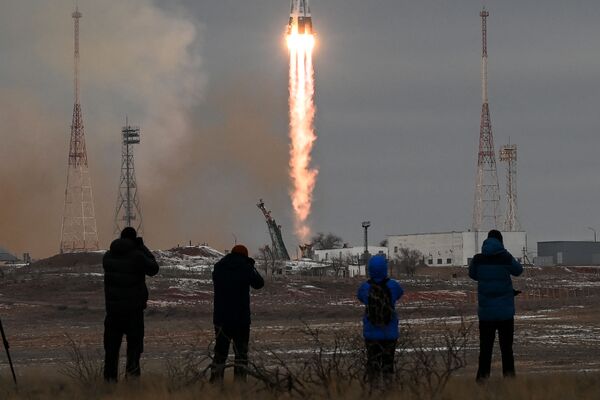 The Soyuz MS-20 spacecraft carrying the crew of Russian cosmonaut Alexander Misurkin, Japanese billionaire Yusaku Maezawa and his production assistant Yozo Hirano blasts off to the International Space Station (ISS) from the Moscow-leased Baikonur cosmodrome in Kazakhstan.  - Sputnik International