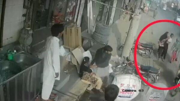 Theft Incident Full CCTV Video  - Sputnik International