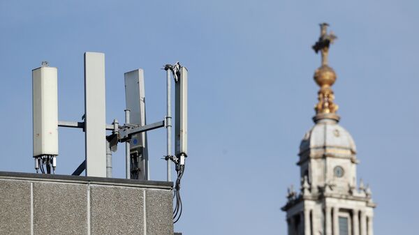 Mobile network phone masts are visible in front of St Paul's Cathedral in the City of London, Tuesday, Jan. 28, 2020 - Sputnik International