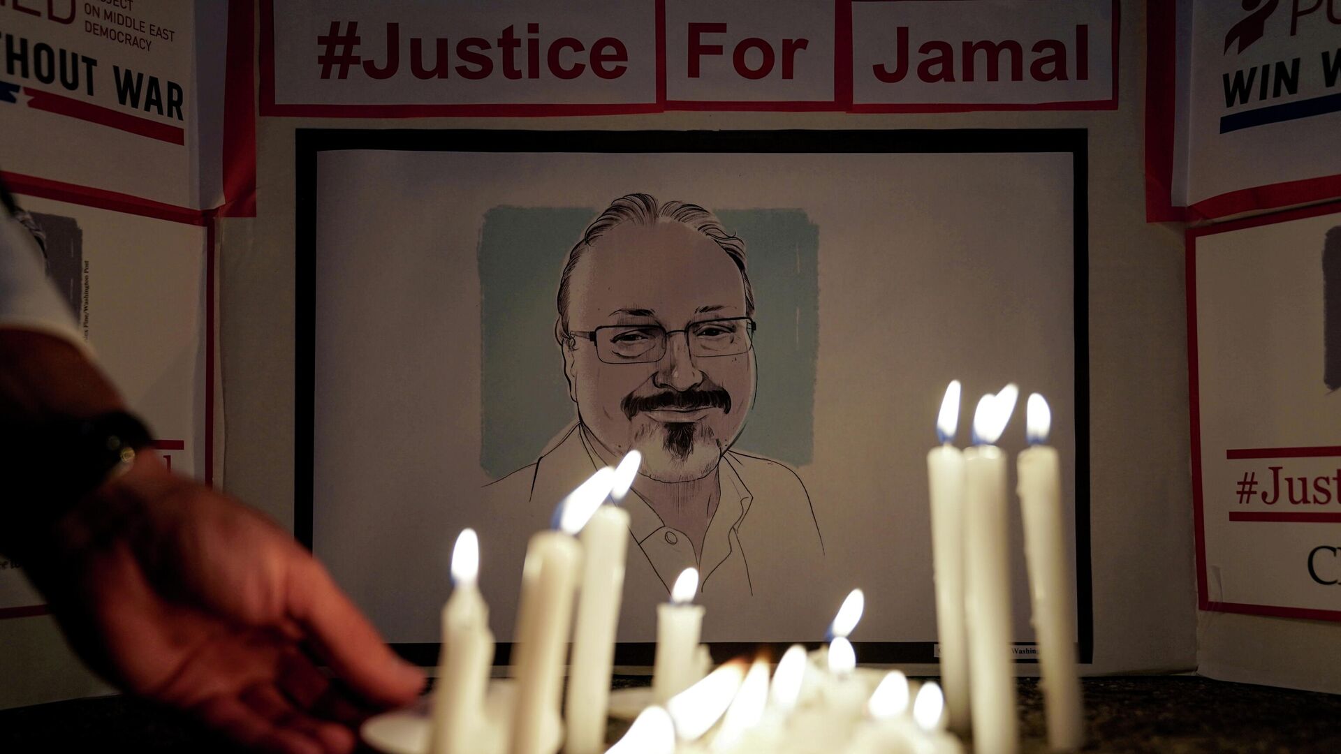 FILE PHOTO: The Committee to Protect Journalists and other press freedom activists hold a candlelight vigil in front of the Saudi Embassy to mark the anniversary of the killing of journalist Jamal Khashoggi at the kingdom's consulate in Istanbul, in Washington, U.S., October 2, 2019 - Sputnik International, 1920, 08.12.2021