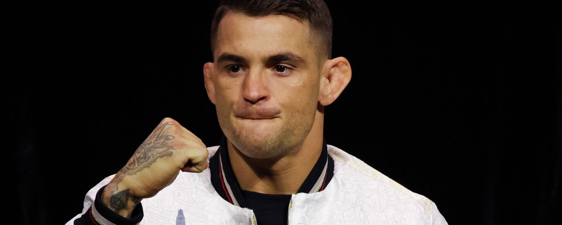 Dustin Poirier is seen on stage during the UFC 269 press conference at MGM Grand Garden Arena on December 09, 2021 in Las Vegas, Nevada. - Sputnik International, 1920, 10.12.2021