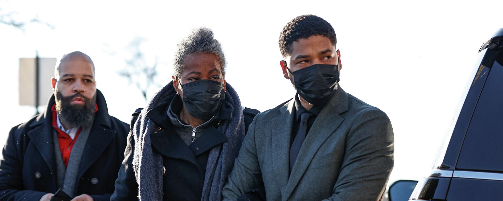 Former Empire actor Jussie Smollett arrives with his mother Janet Smollett at court on the first full day of his trial for six counts of disorderly conduct on suspicion of making false reports to police, in Chicago, Illinois, U.S. November 30, 2021. - Sputnik International, 1920, 11.12.2021