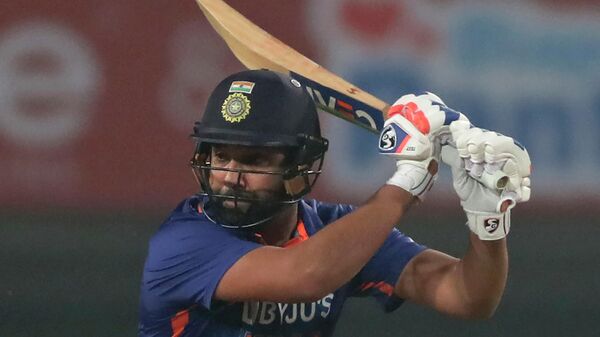 India's cricket captain Rohit Sharma bats during the second T20 cricket match between India and New Zealand, in Ranchi, India, Friday, Nov. 19, 2021 - Sputnik International