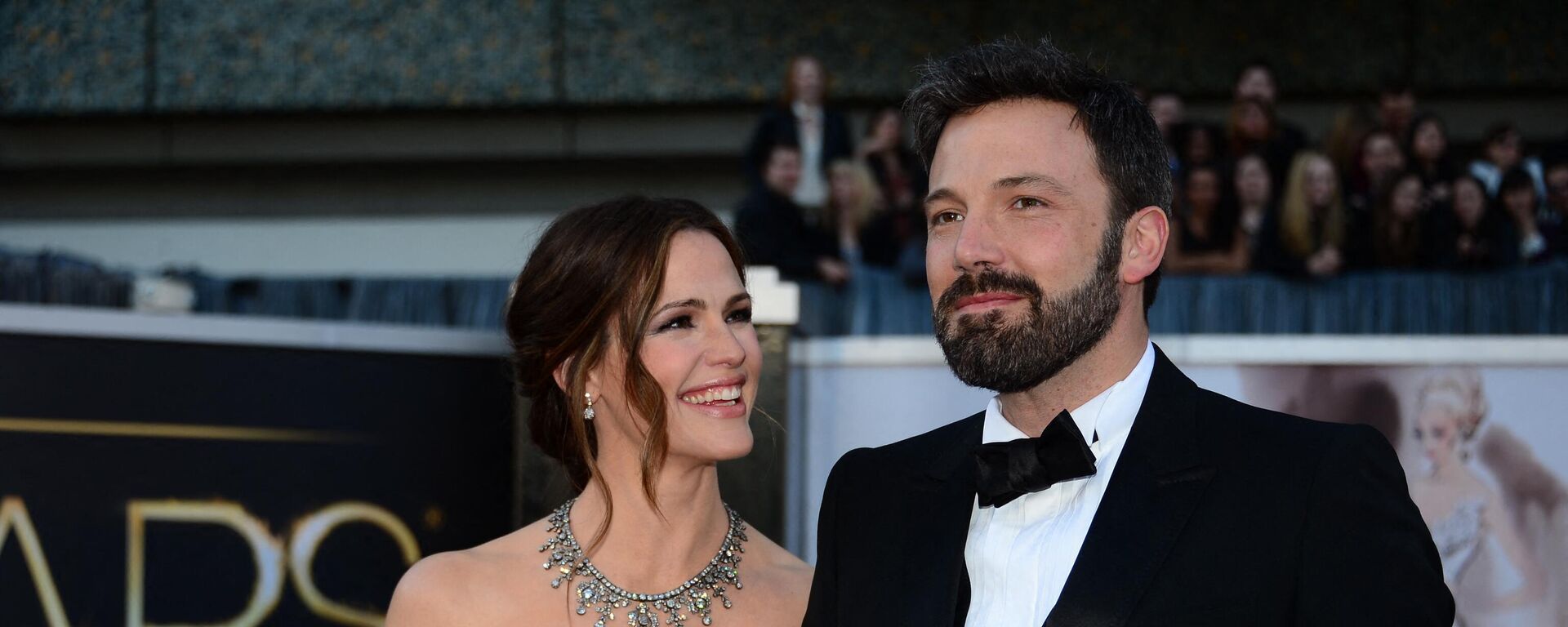 Actor/director Ben Affleck and wife actress Jennifer Garner arrive on the red carpet for the 85th Annual Academy Awards on February 24, 2013 in Hollywood, California - Sputnik International, 1920, 15.12.2021