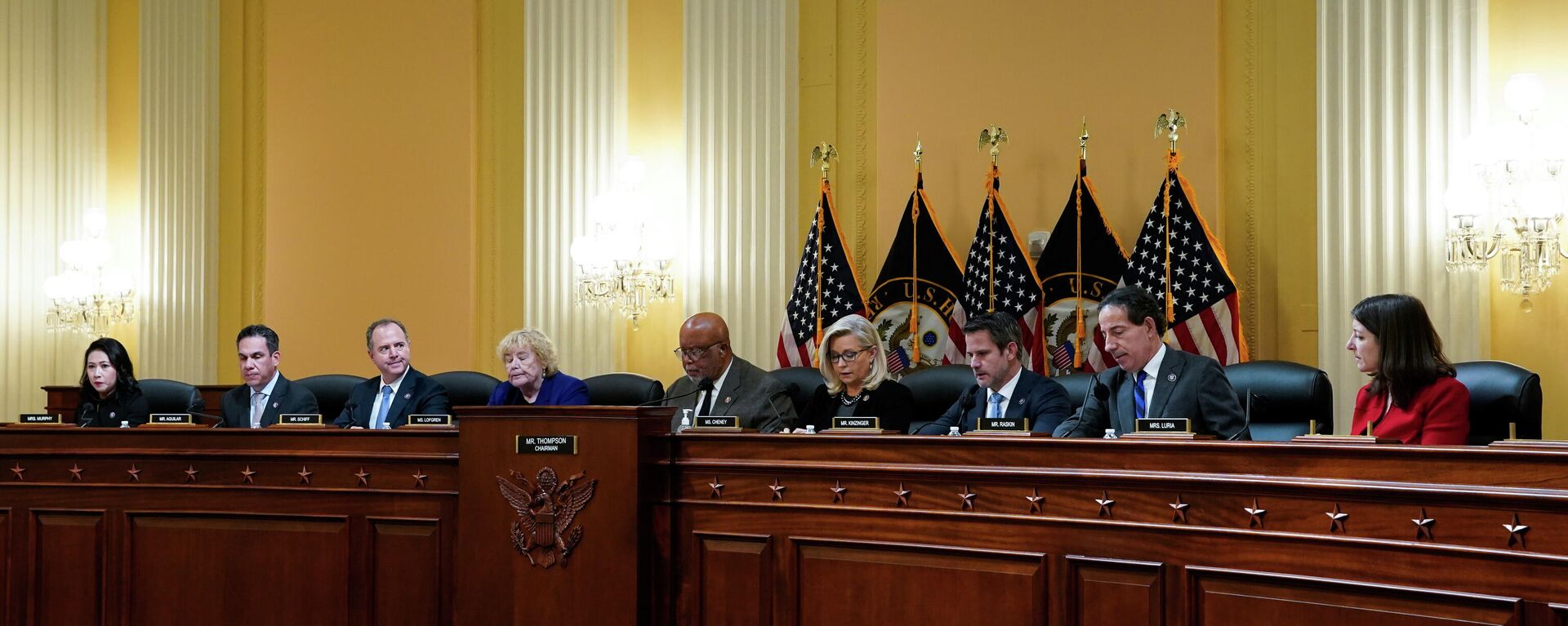 The U.S. House Select Committee to Investigate the January 6th Attack on the U.S. Capitol votes to approve a report recommending the U.S. House of Representatives cite Jeffrey Clark for criminal contempt of Congress during a meeting on Capitol Hill in Washington, U.S. December 1, 2021 - Sputnik International, 1920, 25.12.2021