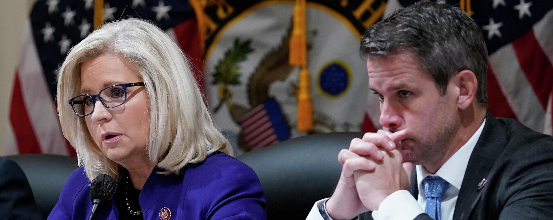 Rep. Liz Cheney, R-Wyo., and Rep. Adam Kinzinger, R-Ill., listen as the House select committee tasked with investigating the Jan. 6 attack on the U.S. Capitol meets to hold Steve Bannon, one of former President Donald Trump's allies in contempt, on Capitol Hill in Washington, Tuesday, Oct. 19, 2021 - Sputnik International, 1920, 16.12.2021
