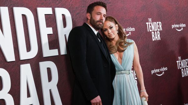 Ben Affleck and Jennifer Lopez attend the premiere for the film The Tender Bar at The TLC Chinese Theater in Los Angeles, California, U.S - Sputnik International