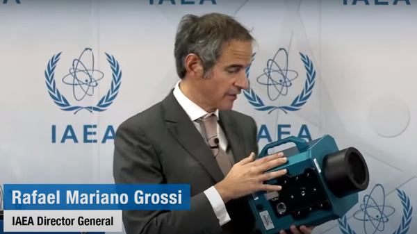 IAEA chief Rafael Grossi holds a press conference, discussing type of cameras used by the nuclear watchdog to monitor Iran's nuclear programme. - Sputnik International
