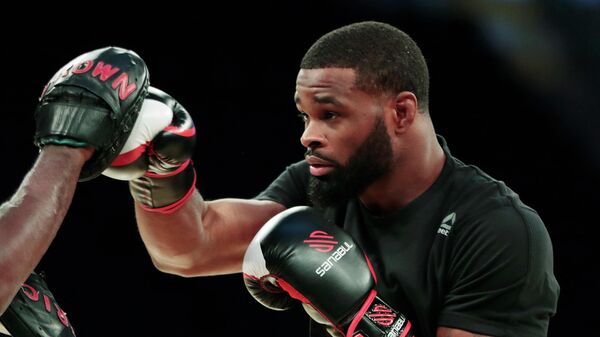 Tyron Woodley works out ahead of his UFC 205 mixed martial arts bout against Stephen Thompson during an open workout at Madison Square Garden in New York - Sputnik International