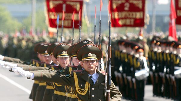 Belarusian troops march in Independence Day Parade in Minsk. FIl photo. - Sputnik International