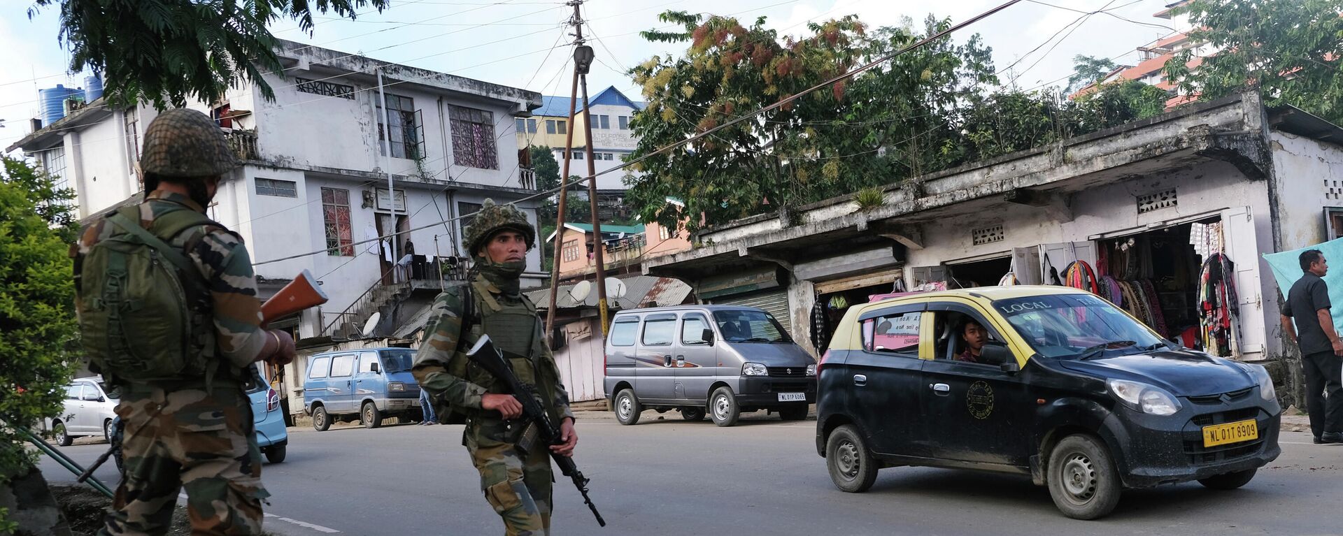 Soldiers stand guard on a street in Kohima, capital of the northeastern Indian state of Nagaland, Tuesday, Oct. 29, 2019 - Sputnik International, 1920, 21.12.2021