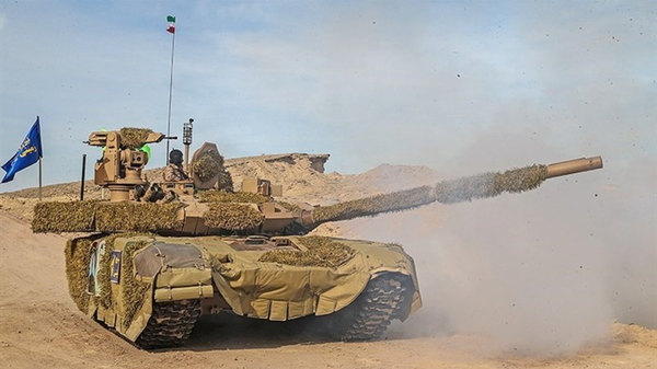 The Karrar main battle tank, a derivation from the Soviet-built T-72 tank, made for Iran's Islamic Revolutionary Guard Corps (IRGC) - Sputnik International