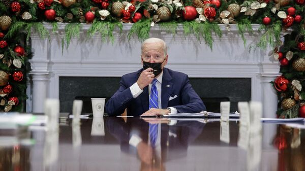 U.S. President Joe Biden meets with members of the White House COVID-19 Response Team on the latest developments related to the Omicron variant in the Roosevelt Room in the White House in Washington, U.S., December 16, 2021 - Sputnik International