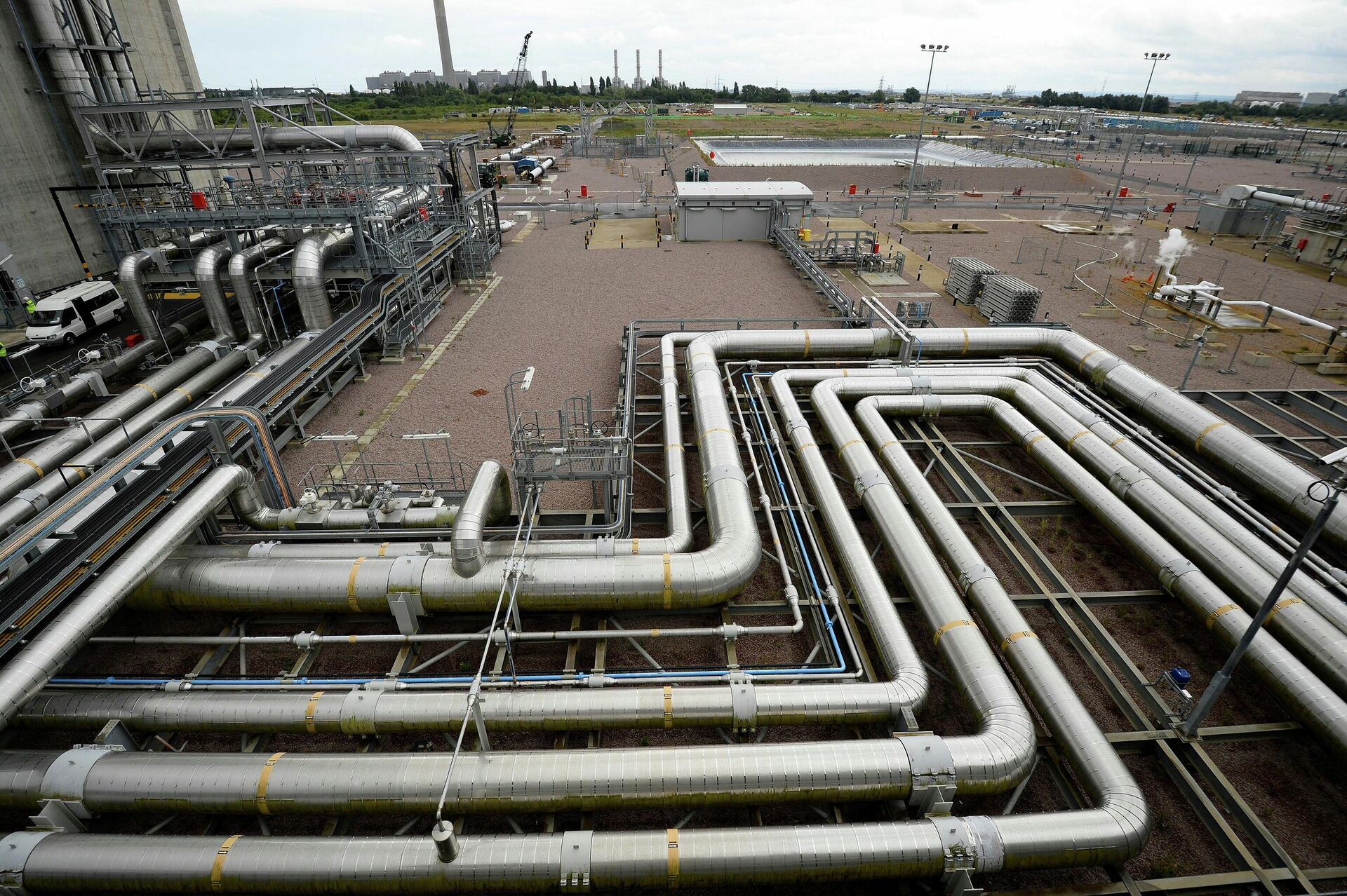 FILE PHOTO: National Grid's liquified natural gas (LNG) plant is seen at the Isle of Grain in southern England August 16, 2013 - Sputnik International, 1920, 27.12.2021