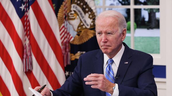 U.S. President Joe Biden and his COVID-19 Response Team hold their regular call with the National Governors Association to discuss his Administration's response to the Omicron variant and to hear from the Governors on the needs in their States, in the South Court Auditorium at the White House, in Washington, U.S., December 27, 2021 - Sputnik International