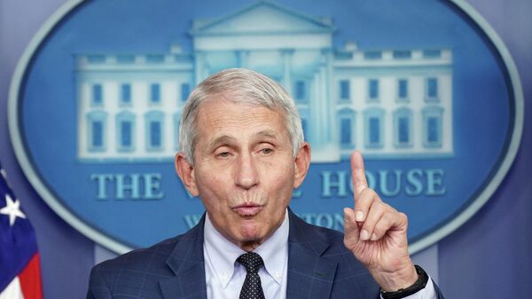Fauci speaks during a press briefing at the White House in Washington - Sputnik International