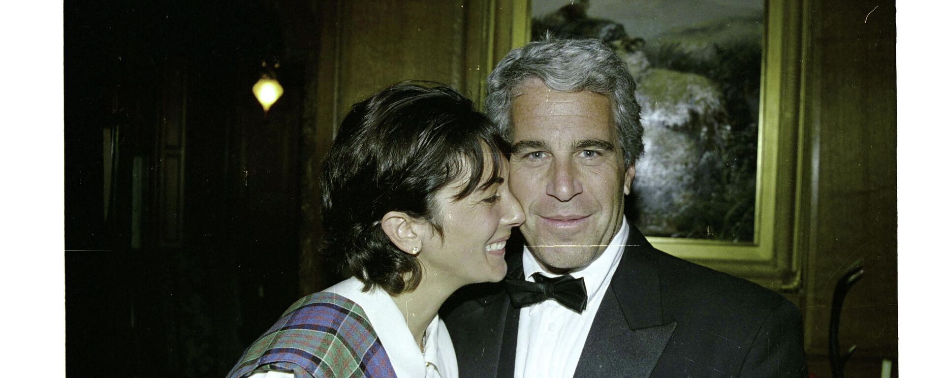 An undated photo shows Jeffrey Epstein and Ghislaine Maxwell. - Sputnik International, 1920, 01.01.2022