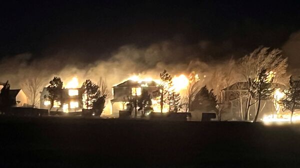 Горящие дома в результате природных пожаров в Колорадо  - Sputnik International