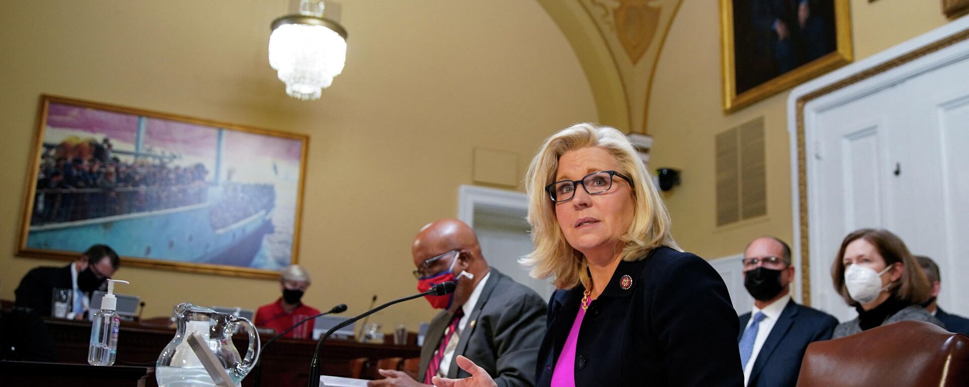 U.S. Representative Liz Cheney (R-WY) testifies before the House Rules Committee about the January 6th Select Committee recommendation that the House hold Mark Meadows in criminal contempt of Congress at the U.S. Capitol building in Washington, U.S., December 14, 2021 - Sputnik International, 1920, 02.01.2022