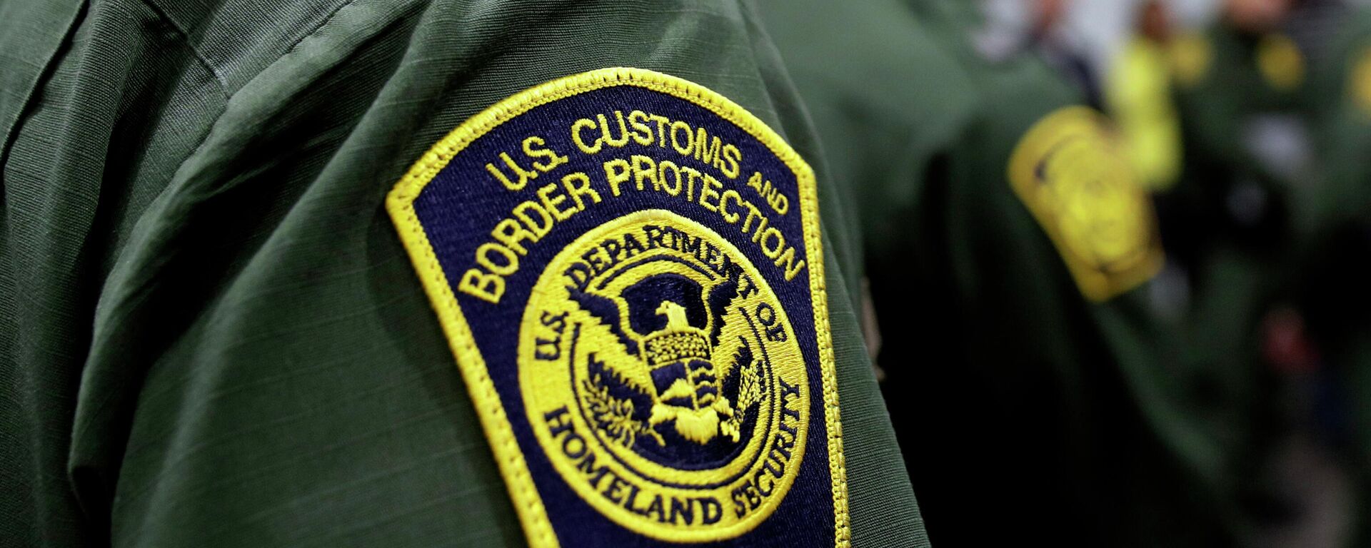 Border Patrol agents hold a news conference prior to a media tour of a new U.S. Customs and Border Protection temporary facility near the Donna International Bridge in Donna, Texas, May 2, 2019.  - Sputnik International, 1920, 17.11.2023