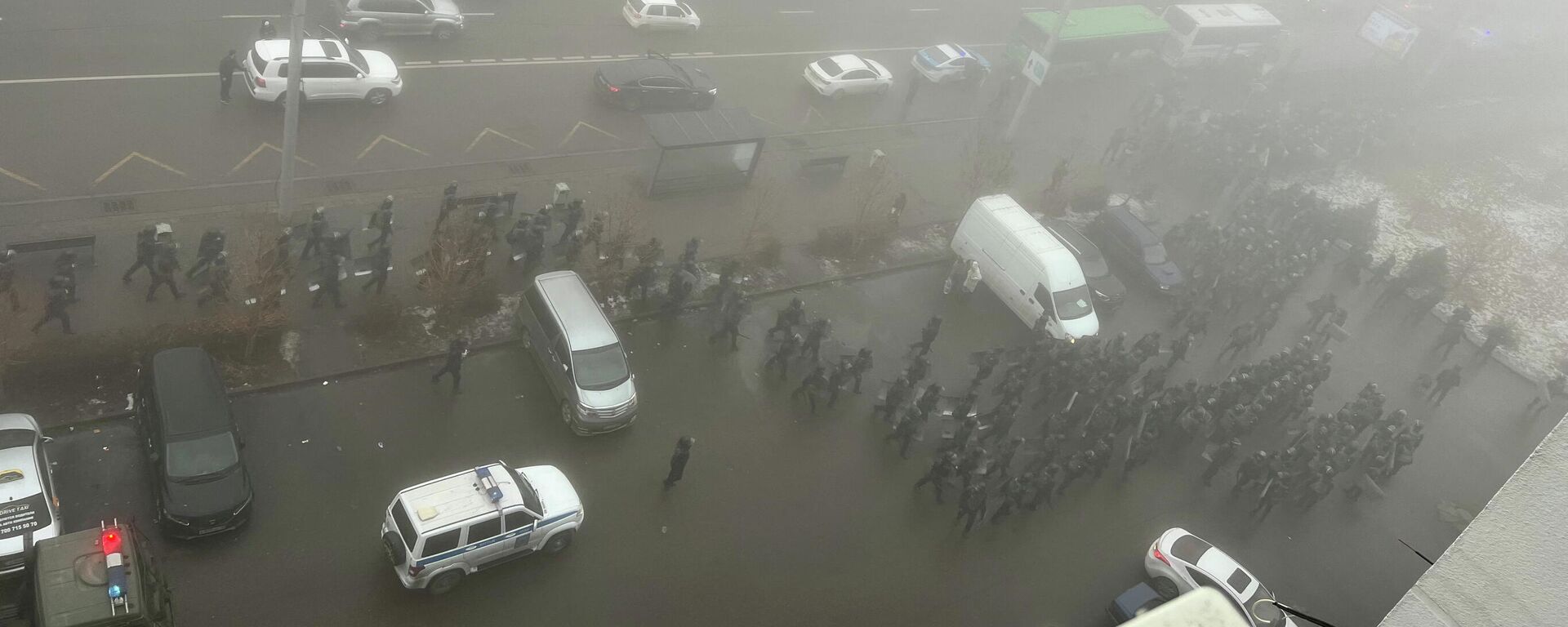 Uniformed officers are seen during protests in Almaty, Kazakhstan, in this picture obtained by Reuters on January 5, 2022. Handout via REUTERS THIS IMAGE HAS BEEN SUPPLIED BY A THIRD PARTY. - Sputnik International, 1920, 13.01.2022