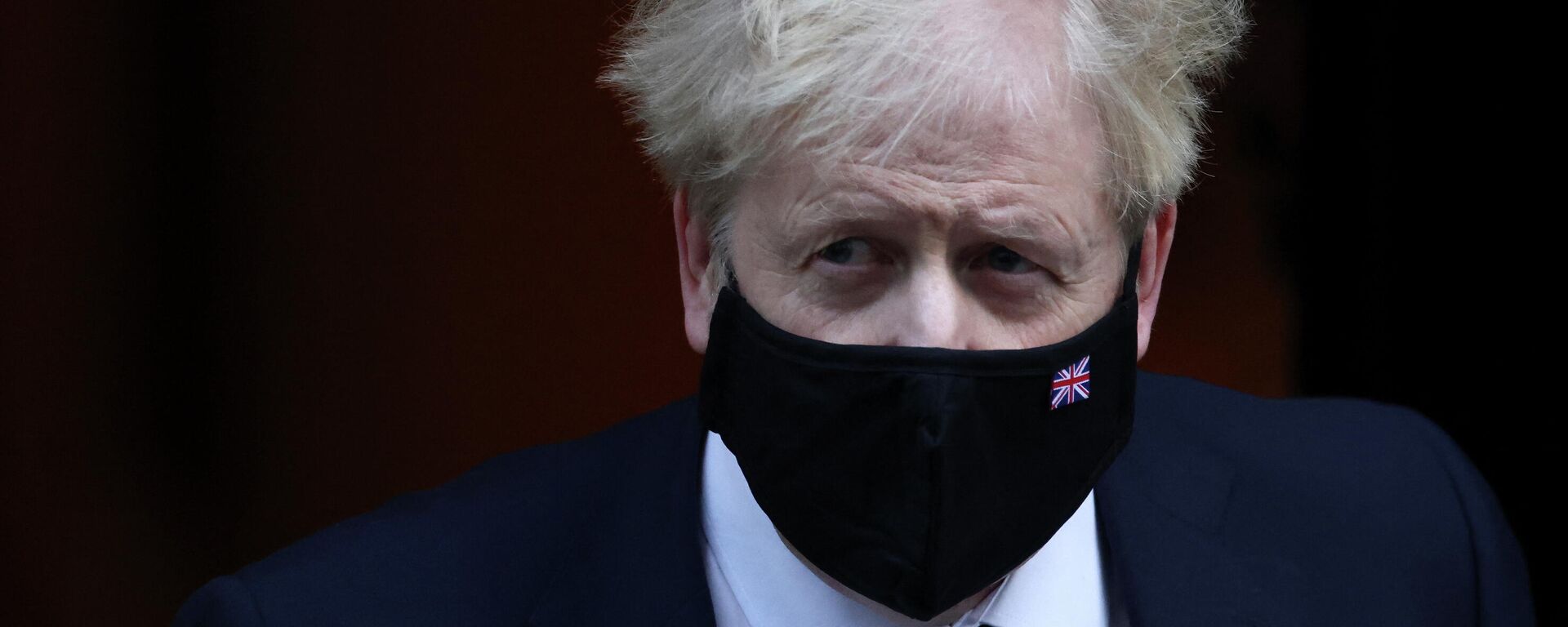 British Prime Minister Boris Johnson walks outside Downing Street in London, Britain, January 12, 2022 - Sputnik International, 1920, 14.01.2022