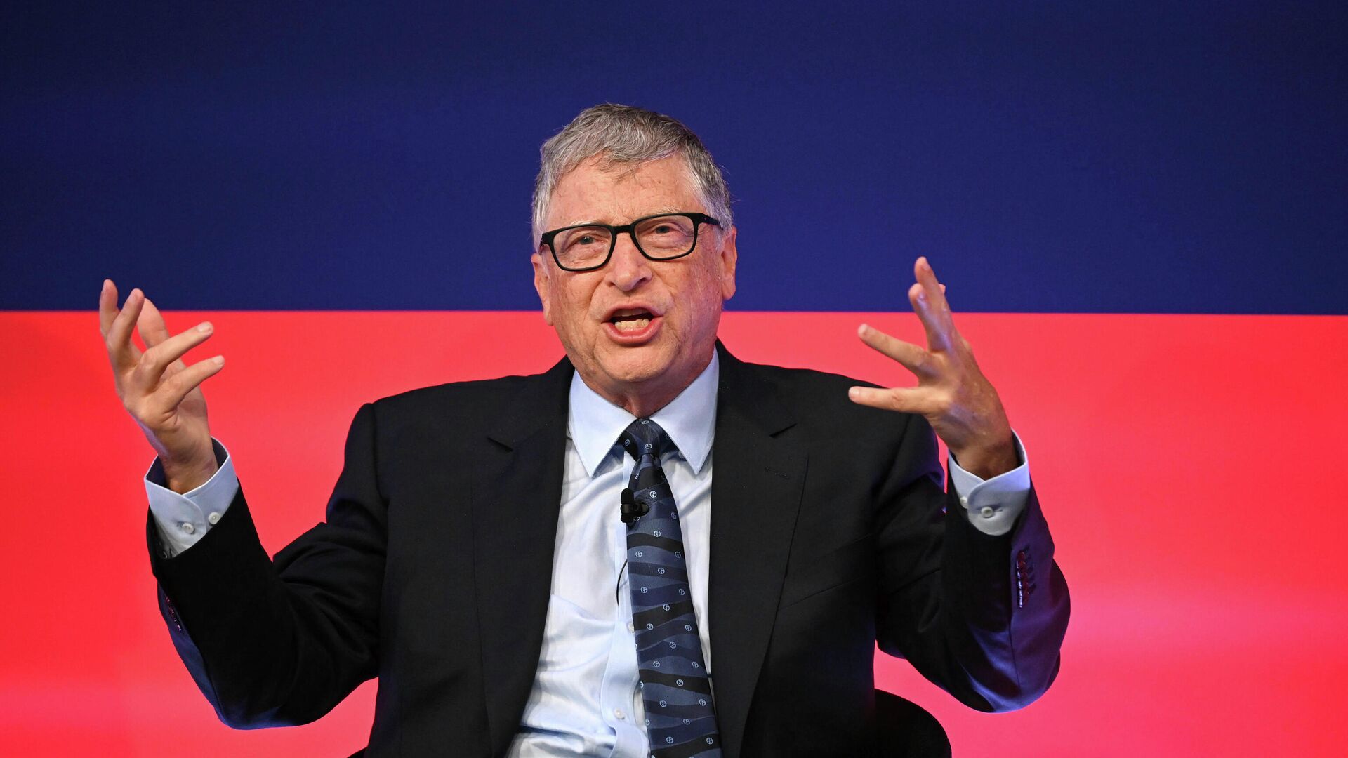 Bill Gates speaks during the Global Investment Summit at the Science Museum, London, Tuesday, Oct, 19, 2021 - Sputnik International, 1920, 14.01.2022