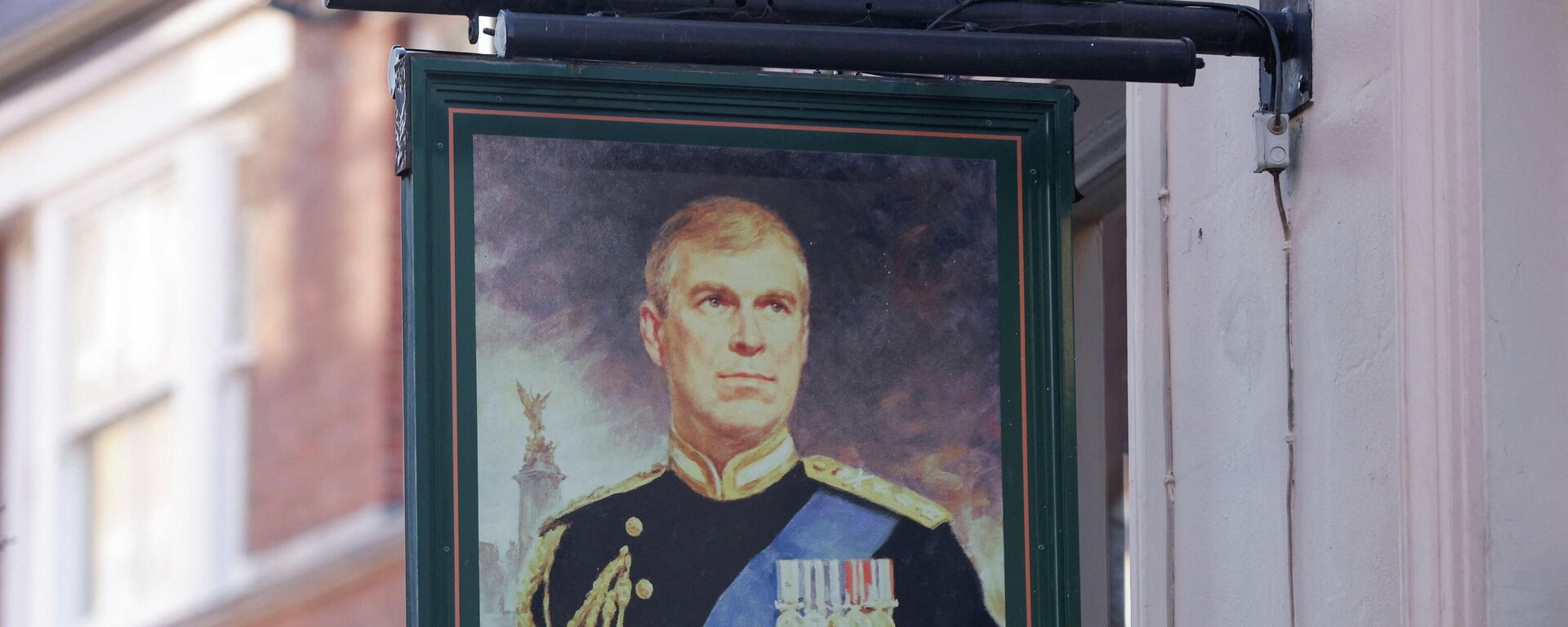 A portrait of Britain's Prince Andrew is seen on a sign outside the Duke of York public house in London - Sputnik International, 1920, 19.01.2022