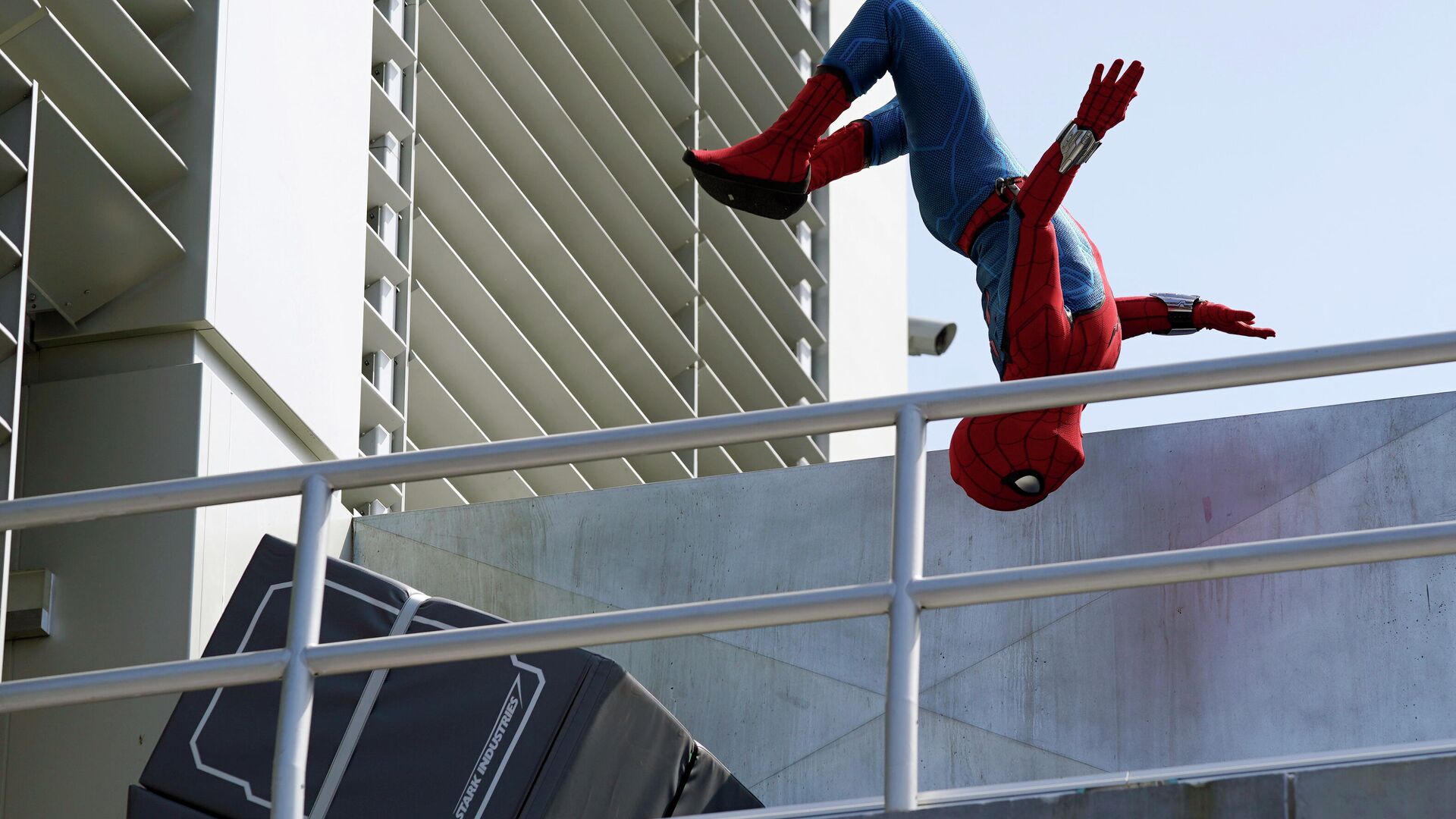 A Spider-Man character performs during The Amazing Spider-Man! show at the Avengers Campus media preview at Disney's California Adventure Park on Wednesday, June 2, 2021, in Anaheim, Calif. - Sputnik International, 1920, 16.01.2022