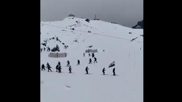Celebration of  73rd Republic Day by Indo-Tibetan Border Police 'Himveers' at 11,000 feet in minus 20 degrees Celsius at Auli in Uttarakhand. 
Happy Republic Day everyone…JaiBharat - Sputnik International