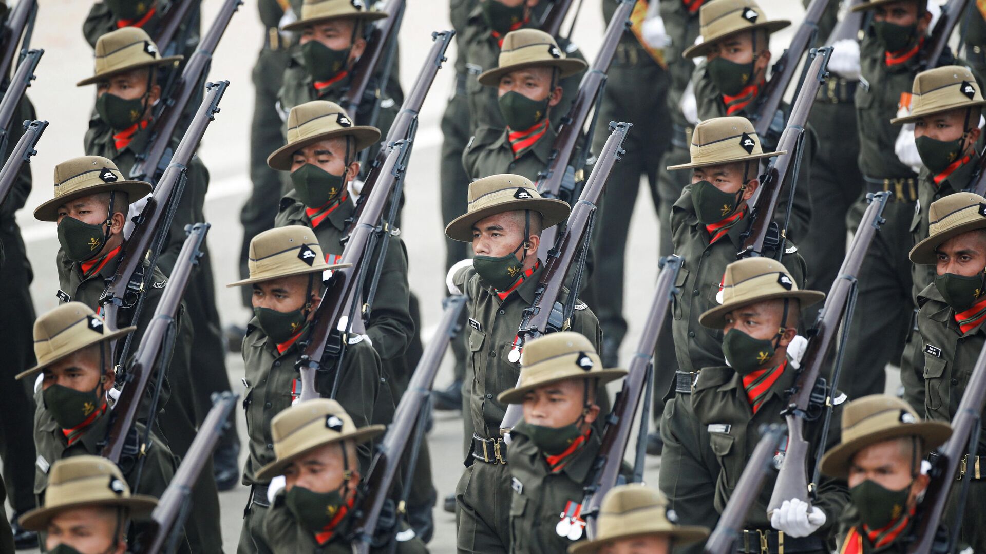  Indian soldiers march during the Republic Day parade in New Delhi, India, January 26, 2022 - Sputnik International, 1920, 26.01.2022