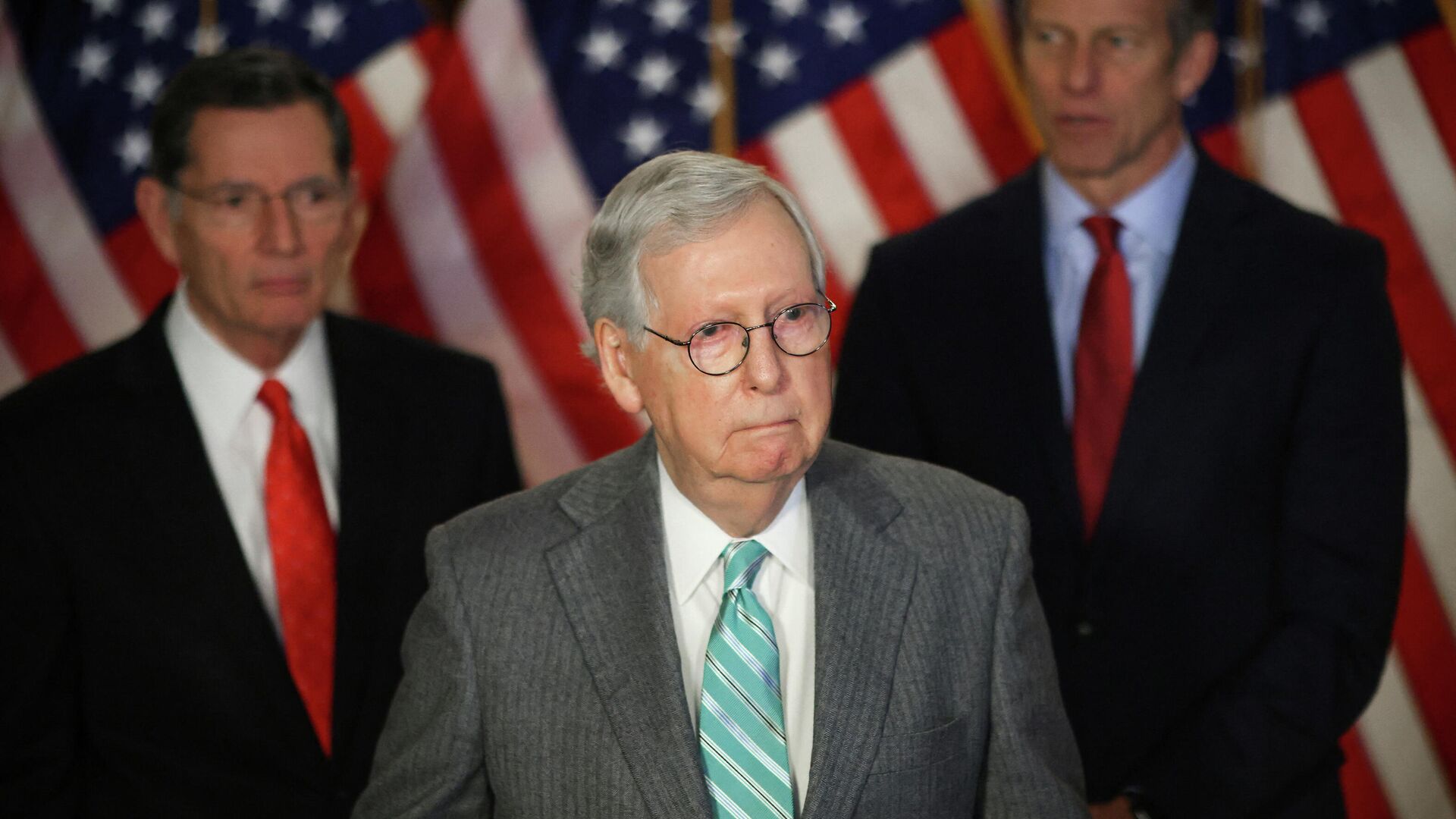 U.S. Senate Minority Leader Mitch McConnell (R-KY) takes questions during a press conference following the weekly Republican luncheon on Capitol Hill in Washington, U.S., January 11, 2022. - Sputnik International, 1920, 01.02.2022