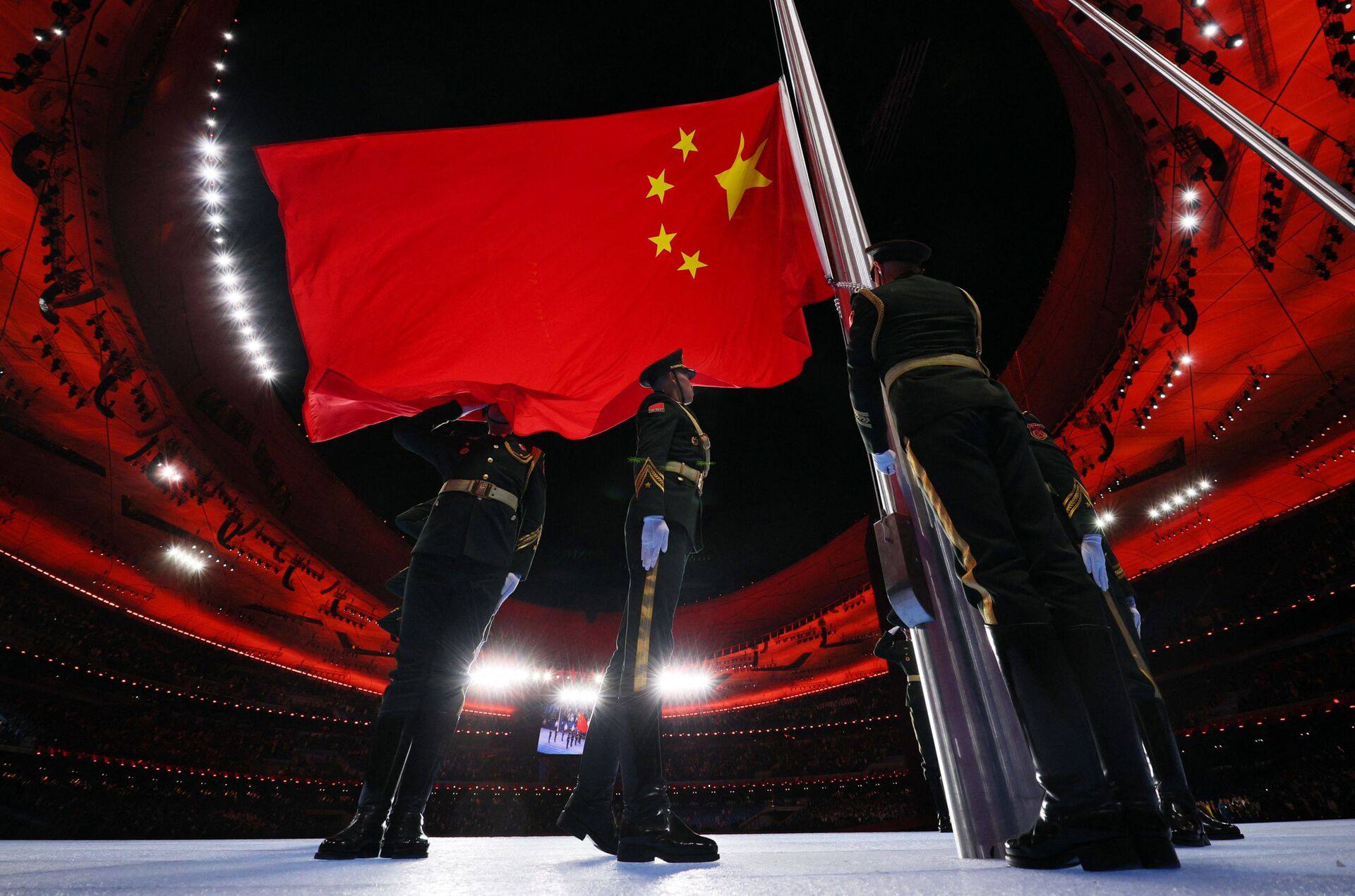 Поднятие китайского флага на церемонии открытия XXIV зимних Олимпийских игр в Пекине - Sputnik International, 1920, 09.02.2022