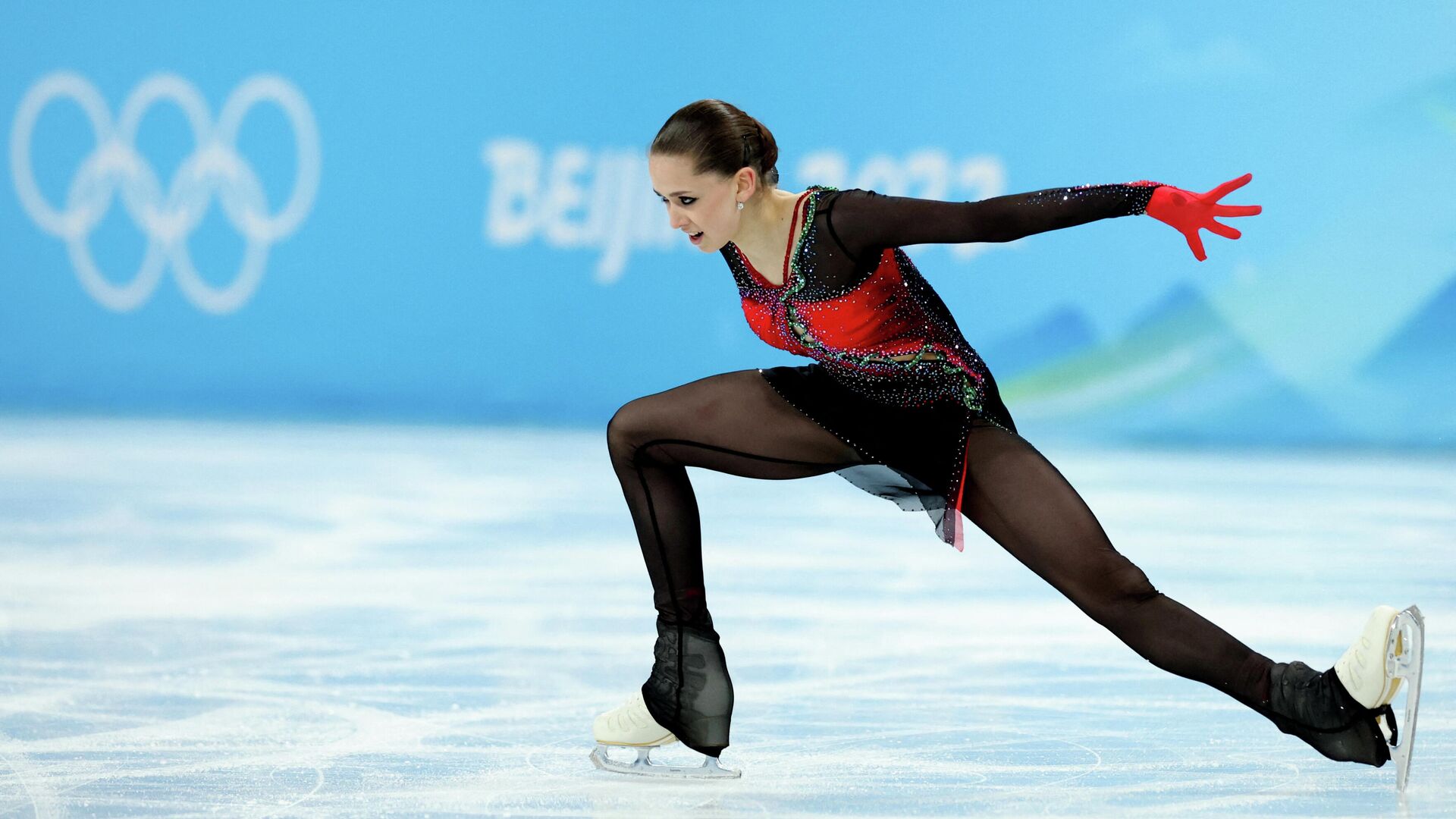 Women Single Skating. Kamila Valieva of the Russian Olympic Committee in action. 7 February 2022 - Sputnik International, 1920, 07.02.2022