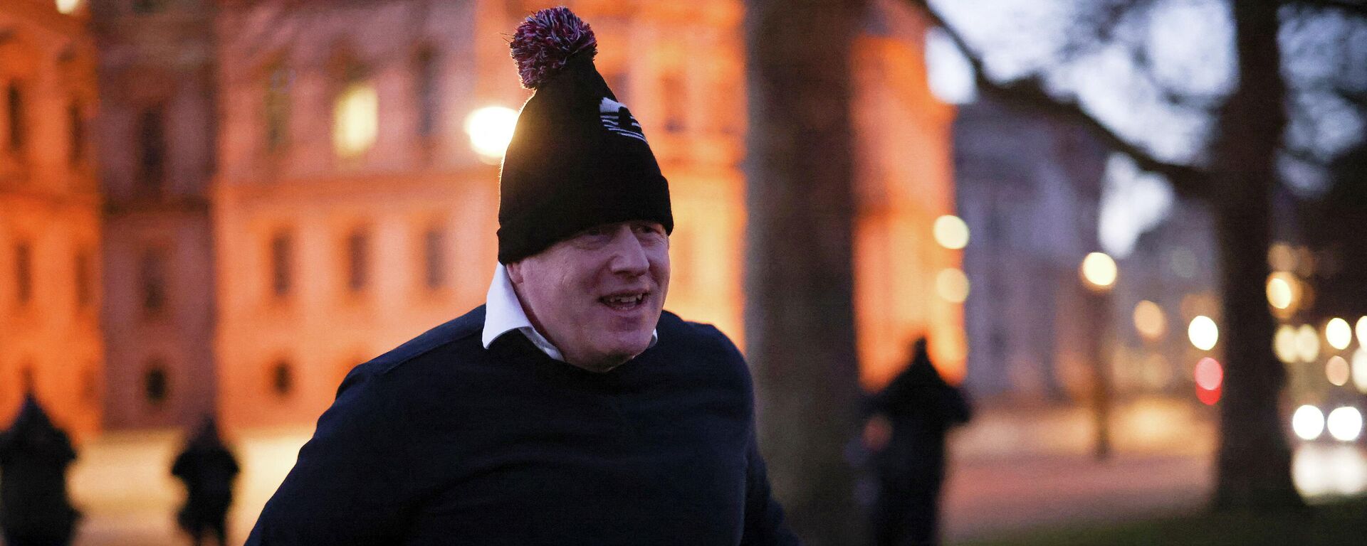 British Prime Minister Boris Johnson jogging in St James's Park in London - Sputnik International, 1920, 07.02.2022