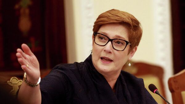 Australia's Foreign Minister Marise Payne takes part in a meeting with her Vietnamese counterpart Bui Thanh Son at the Government Guest House in Hanoi on November 9, 2021 - Sputnik International