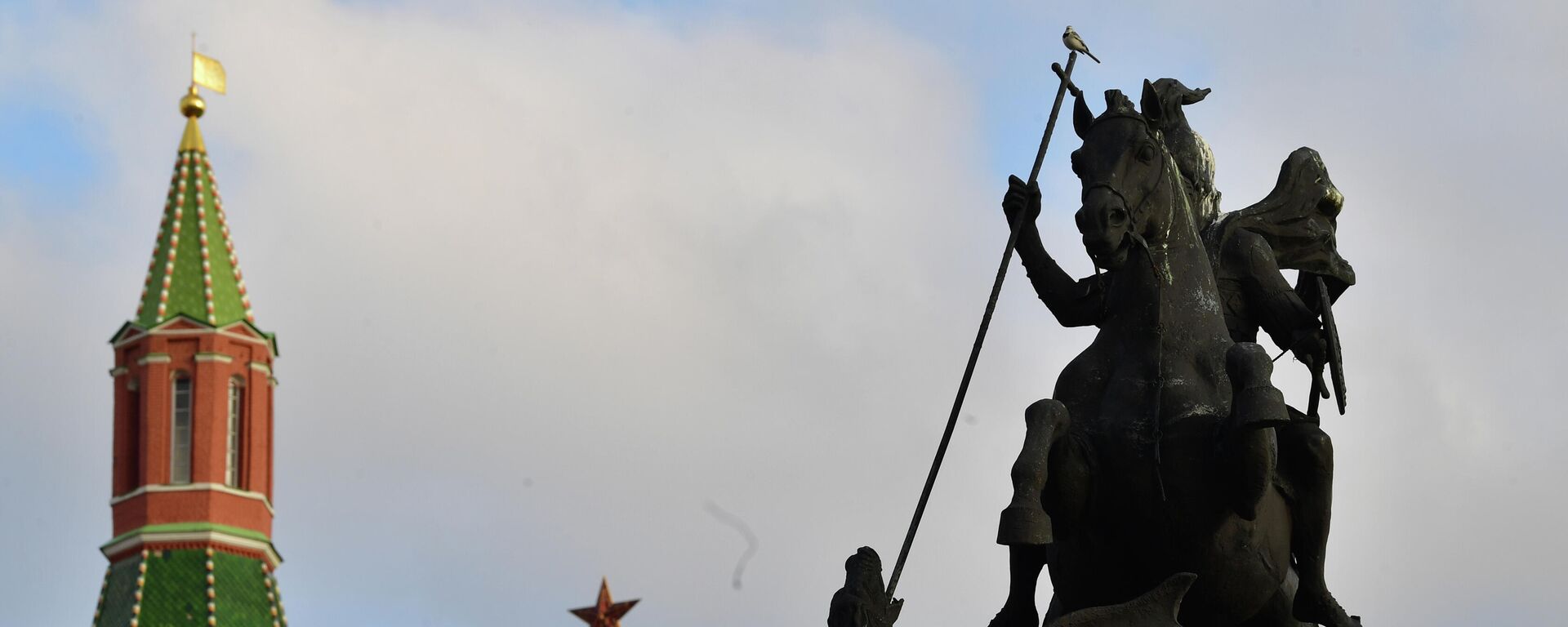 Sculpture of St. George the Victorious  on Manezhnaya Square - Sputnik International, 1920, 14.02.2022