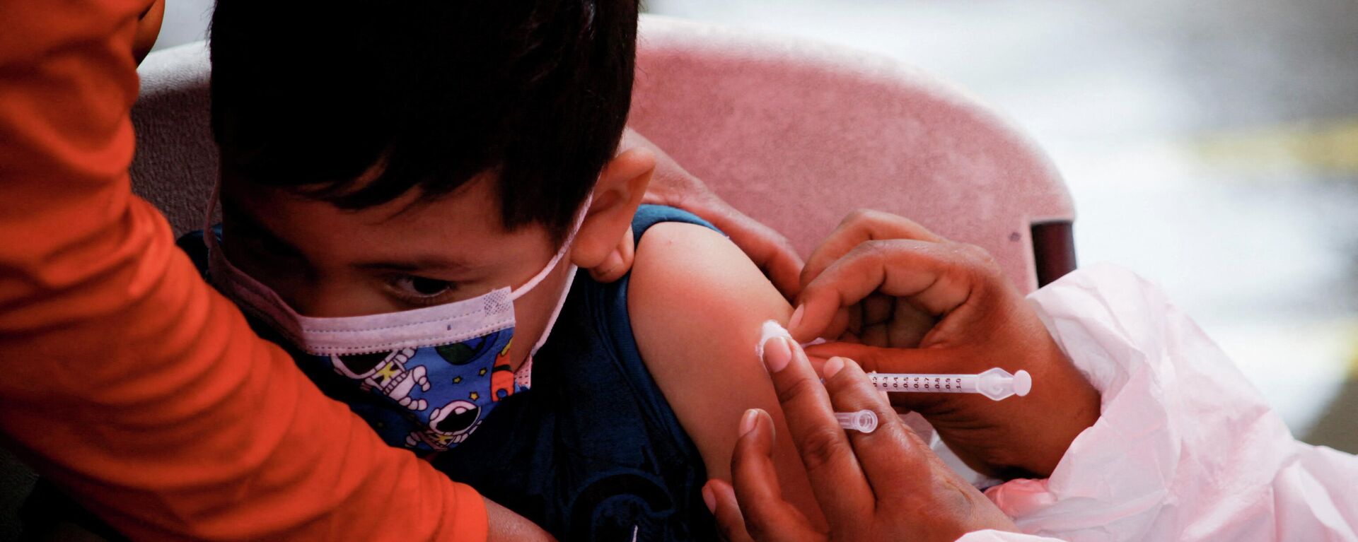 Honduras vaccinate children aged 5-11 for COVID-19, in Tegucigalpa - Sputnik International, 1920, 16.02.2022