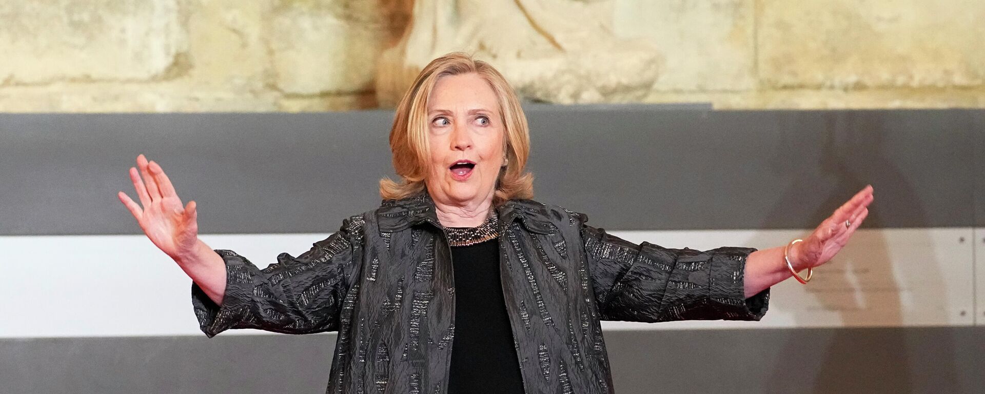 Former US Secretary of State Hillary Clinton arrives at an international conference that aims to fast-track the road to gender equality and mobilise millions of dollars to achieve the long-sought goal quickly, in Paris, France, Wednesday, 30 June 2021. - Sputnik International, 1920, 17.02.2022