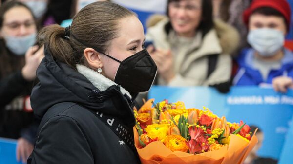 Kamila Valieva arrives in Russia - Sputnik International
