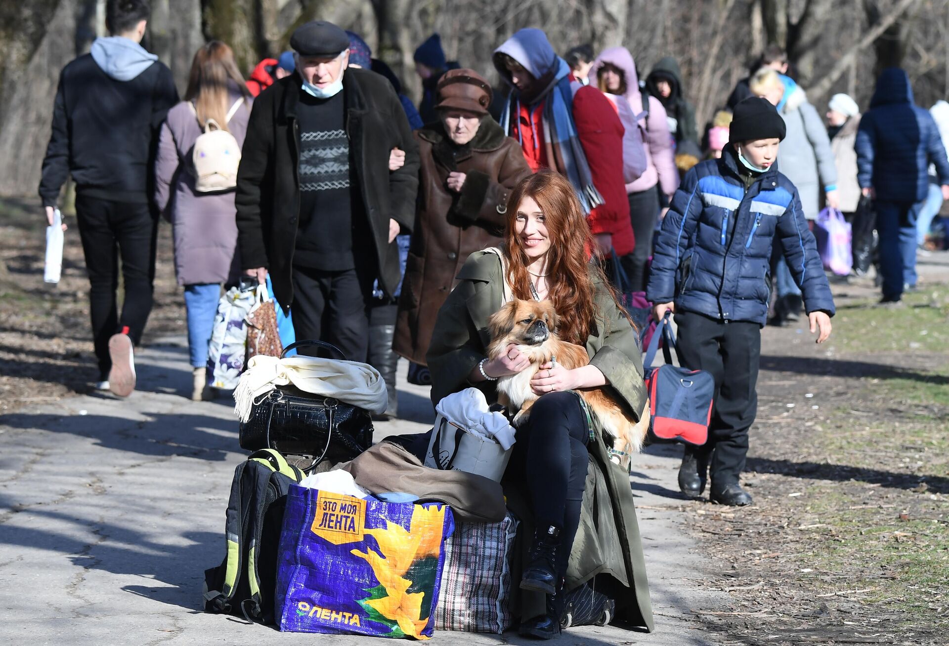 Refugees from Donetsk and Lugansk People's Republics arrive in Russia's Rostov Oblast - Sputnik International, 1920, 20.02.2022