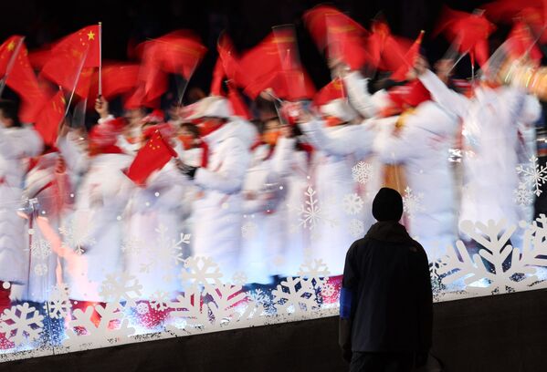 Спортсмены из Китая на церемонии закрытия XXIV зимних Олимпийских игр в Пекине - Sputnik International