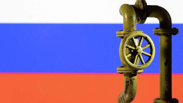 FILE PHOTO: Illustration shows Russian flag and natural gas pipeline - Sputnik International
