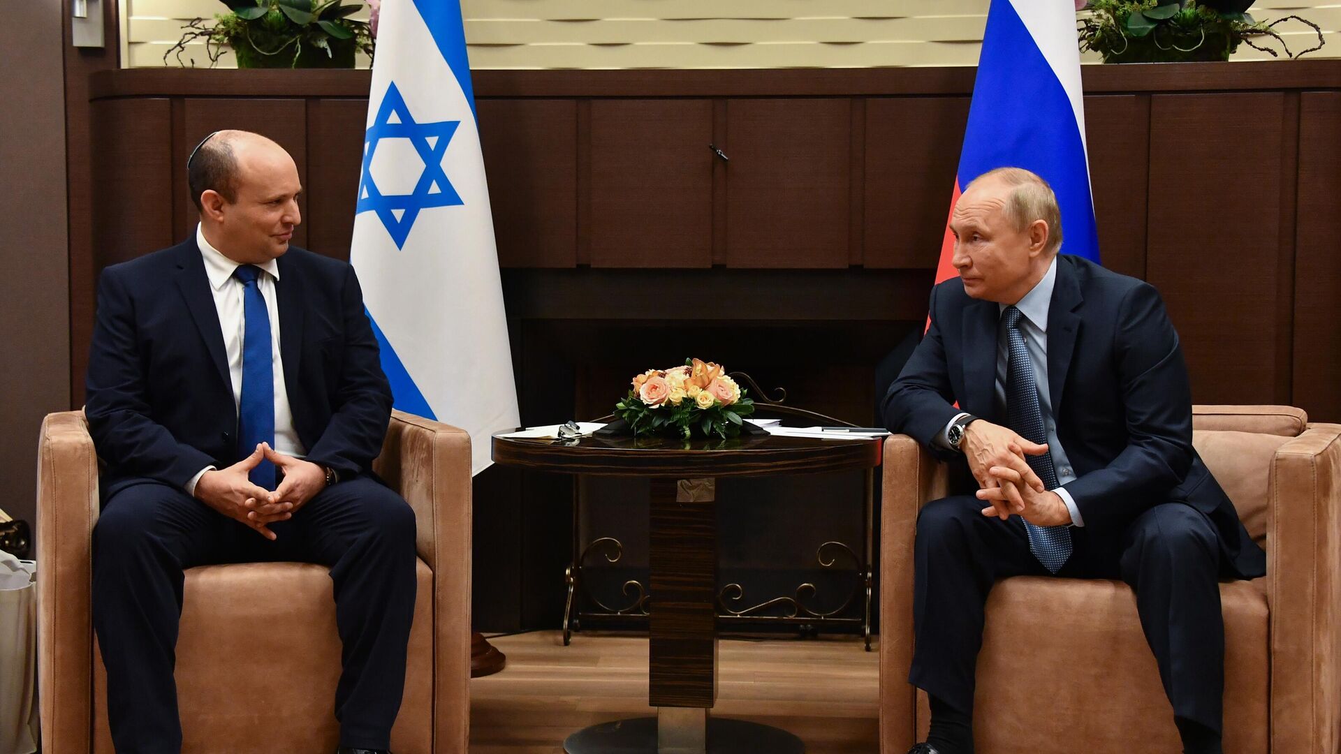 [FILE PHOTO] Russian President Vladimir Putin and Israeli Prime Minister Naftali Bennett in Sochi, 22 October 2021 - Sputnik International, 1920, 06.03.2022